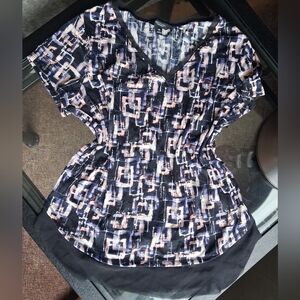 Vera Wang Colorful Abstract Women's Top